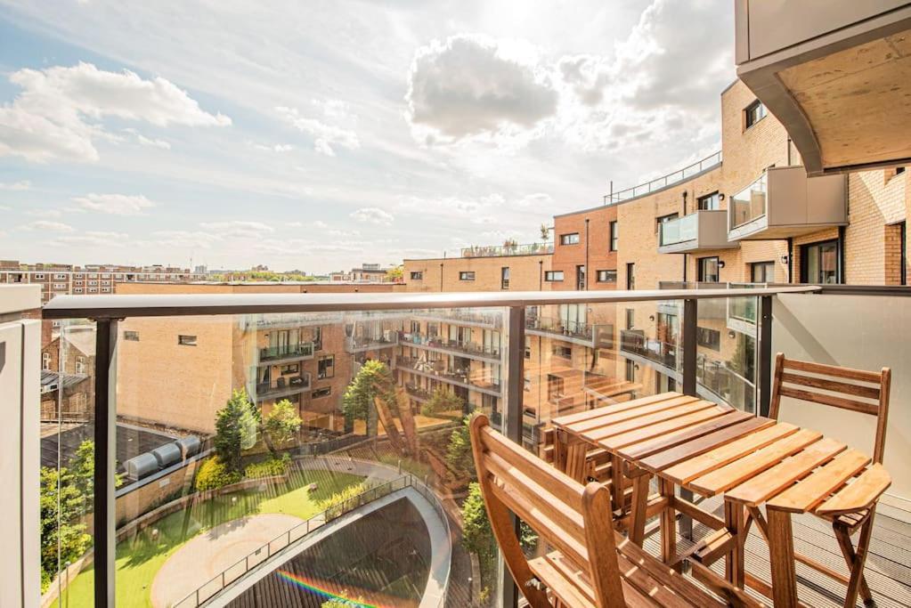 Appartamento Charming Flat With Balcony Near Tower Bridge *