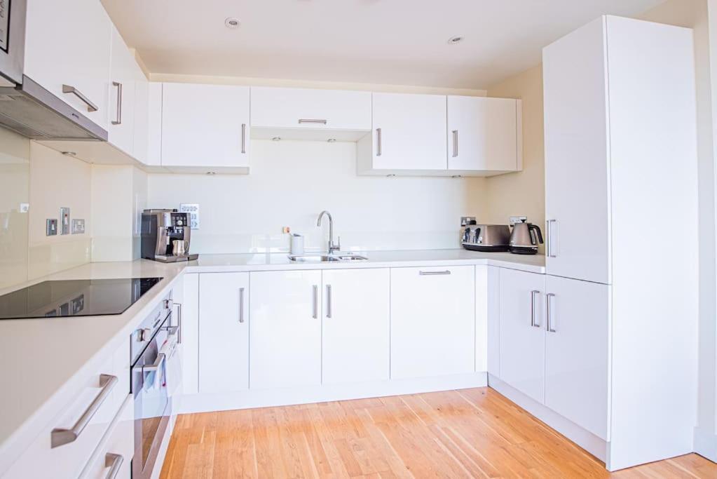 Charming Flat With Balcony Near Tower Bridge Appartamento