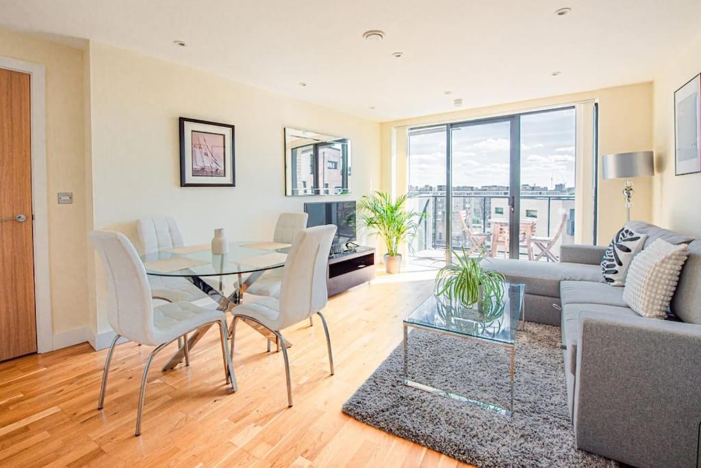 Appartamento Charming Flat With Balcony Near Tower Bridge Londra