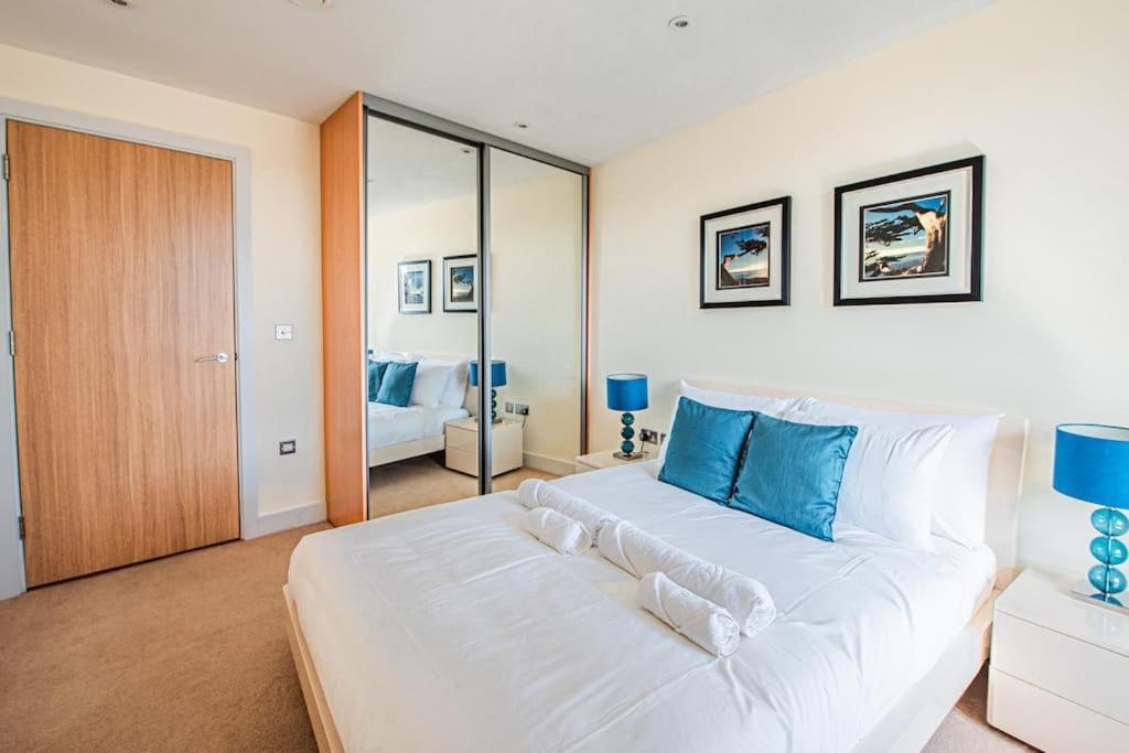 Charming Flat With Balcony Near Tower Bridge