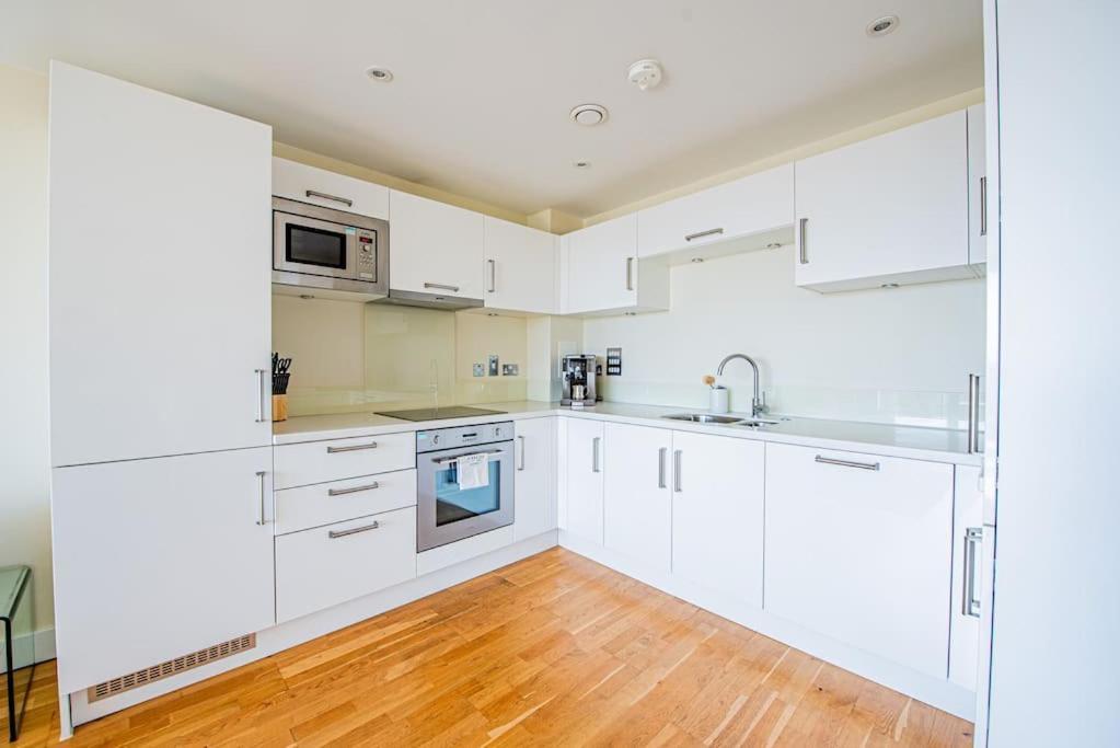 Appartamento Charming Flat With Balcony Near Tower Bridge
